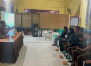 Bahaya Main Ponsel saat Berkendara Agenda Kegiatan Non Fisik Program TMMD TNI oleh Satlantas Polres Sumbawa