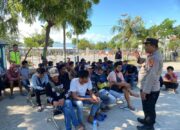 Jum’at Curhat Lagi, Begini Cara Kapolsek KPL Tano Dalam Memberi Arahan dan Pembinaan ke Pedagang Asongan