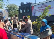 Polres Sumbawa Barat Bantu 15 Ribu Liter Air Bersih di Kecamatan Poto Tano