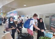 Welcome Drink dan Aneka Kue Khas untuk Pembalap MXGP saat Tiba di Sumbawa