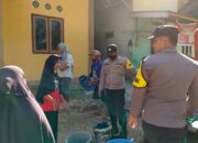 Kekeringan, Polsek Brang Rea Polres KSB Bantu Air Bersih Warga Sapugara Bree 