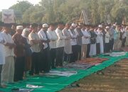 Pegawai dan Warga Gelar Shalat Istisqa Serentak di Seluruh Wilayah Sumbawa