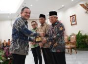 Astra Terima Apresiasi Anugerah Revolusi Mental 2023 di Istana Wapres
