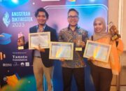 Hattrick! UTS Raih 3 Penghargaan Anugerah Diktiristek 2023