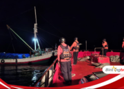 Alami Kerusakan Mesin, Kapal Bermuatan Pupuk Ditarik ke Pelabuhan Lembar