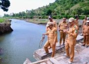 Bupati Bima dan Wabup Tinjau Kerusakan Jembatan di Ambalawi