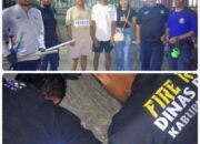 Kunci Motor Jatuh ke Selokan, Petugas Damkar Sumbawa Turun Tangan Bantu Evakuasi