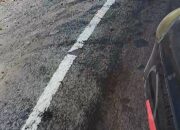 Tumpahan Batu Bara di Jalan Lintas Benete Ancam Keselamatan Pengguna Jalan