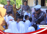 Lucu dan Edukatif, Polisi Sumbawa Barat Ajak Anak TK Belajar Tertib Lalu Lintas di Mapolres
