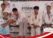 Ketua KONI Serahkan Medali Juara Perkemi Porkab Sumbawa 2025