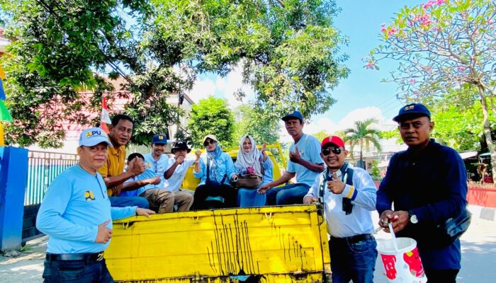 Aksi Gotong Royong Balai Jalan Percantik Jalan Utama, Sambut HUT ke-11 Kota Bima