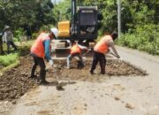 Perbaikan Jalan Rusak Ruas Pal IV–Lenangguar Dikebut, PUPR-PKP Gunakan Agregat Kelas A untuk Tingkatkan Daya Tahan