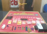 Sat Resnarkoba Polres Sumbawa Gerebek Rumah di Plampang, 3 Pria Diamankan Bersama 14 Poket Sabu